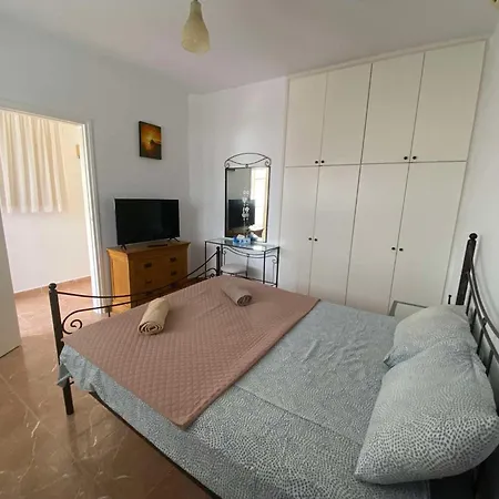 Coast 1 Bedroom * Πάφος