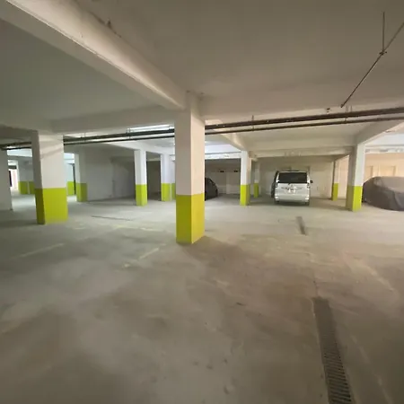 Coast 1 Bedroom 파포스